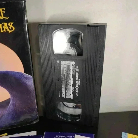 The Nightmare Before Christmas 1994 VHS Touchstone  Disney - Picture 3 of 4